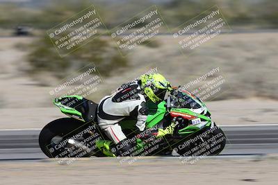 media/Jan-15-2026-Racers Edge (Thu) [[dfebeb70ab]]/3-B Group/Session 2 (Turn 15 Inside Pans)/